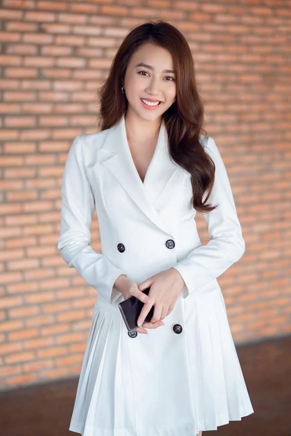 Trổ tài nữ công gia chánh, bạn gái nổi tiếng của cầu thủ Tiến Linh lộ ngoại hình tăng cân thấy rõ-2