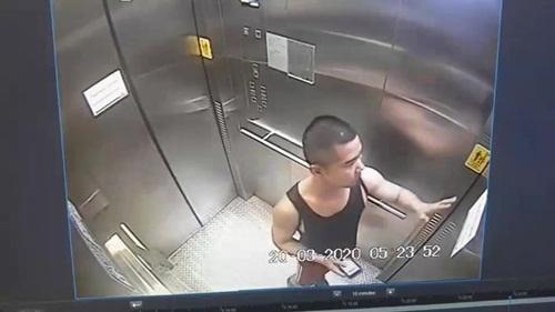 Thanh niên bôi nước dãi và dịch bẩn lên thang máy gây phẫn nộ-1