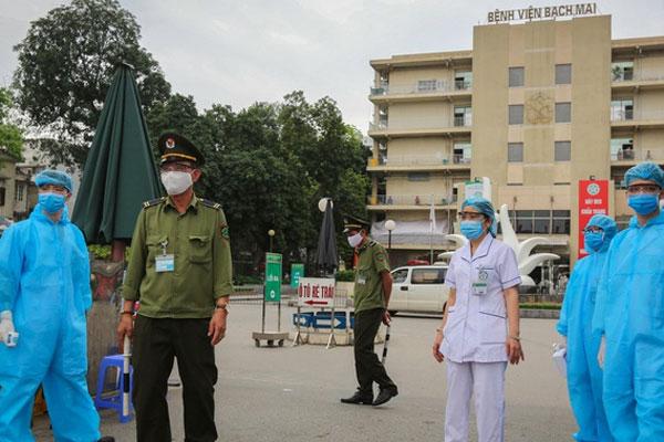 Lãnh đạo Bệnh viện Bạch Mai xin lỗi vì ổ dịch gây ảnh hưởng lớn-1