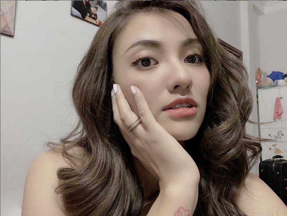 Hồng Quế bất chấp tất cả đi nối tóc khi Hà Nội yêu cầu đóng cửa các dịch vụ làm đẹp để tránh dịch Covid-19-3