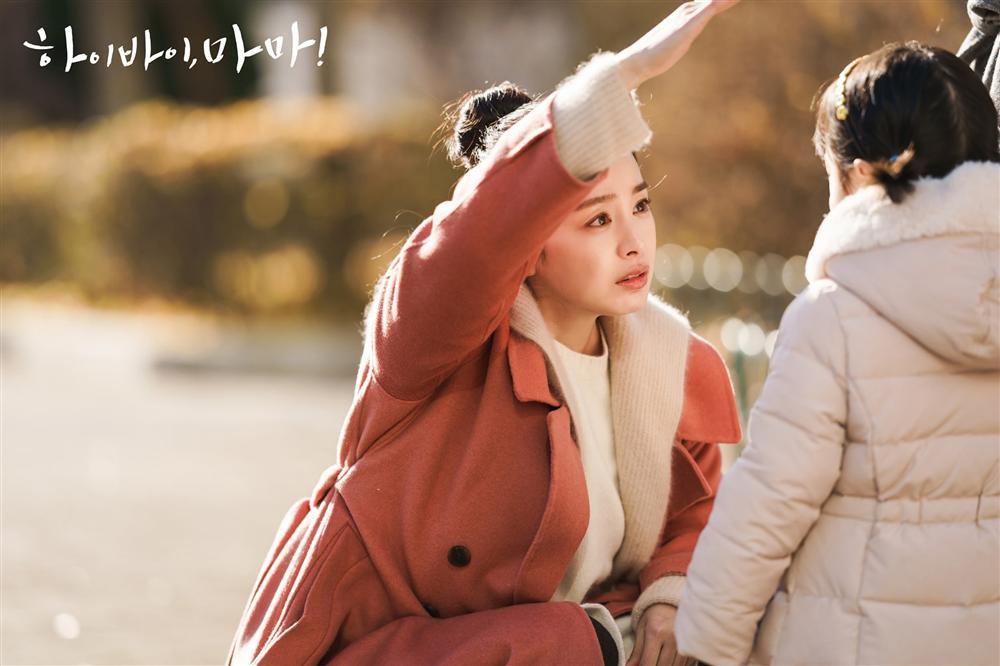 Phim mới Hi bye, mama của Kim Tae Hee bị hoãn chiếu vì dịch bệnh Covid-19-3