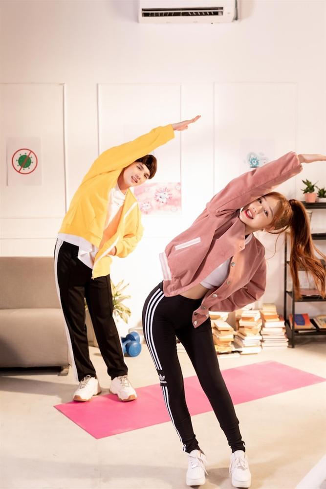 Nghe ngay 2 ca khúc vừa cũ vừa mới về phong trào chống dịch COVID-19, có hẳn 1 bài Bộ Y Tế gửi gắm-3