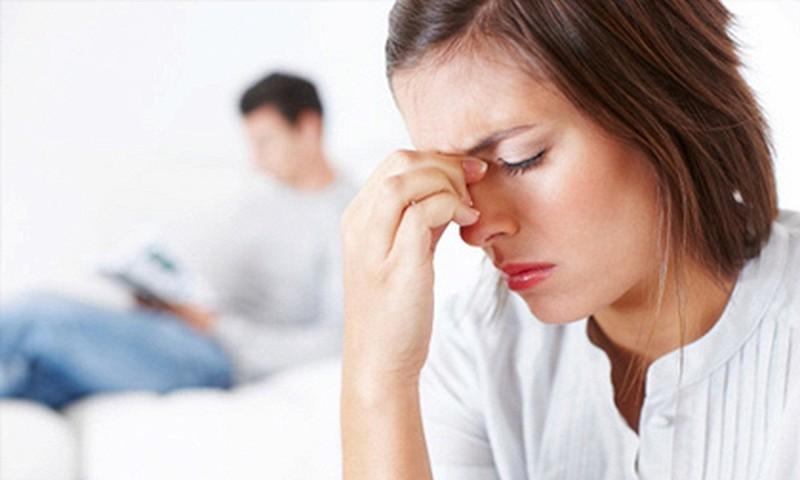 Sững sờ khi phát hiện chồng gửi số tiền lớn cho cháu gái mỗi tháng-1