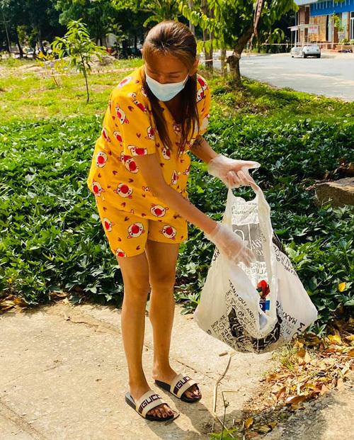 Võ Hoàng Yến lăng xê dép lê 7 triệu đồng trong khu cách ly-3