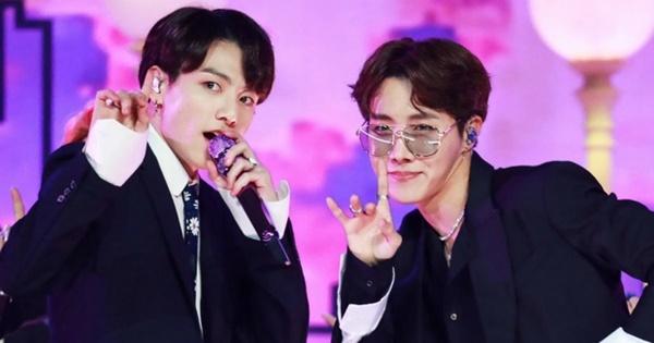 j-hope và Jungkook (BTS): Ngay từ khi chưa ra mắt, j-hope và Jungkook đã được Big Hit Entertainment tạo điều kiện xuất hiện trong MV I’M Da One của Jo Kwon, thành viên 2AM qua dự án hợp tác với JYP. Bất ngờ là cả main dancer và center của BTS đều đảm nhận vai trò vũ công phụ họa, đồng hành với đàn anh trình diễn trên sân khấu.