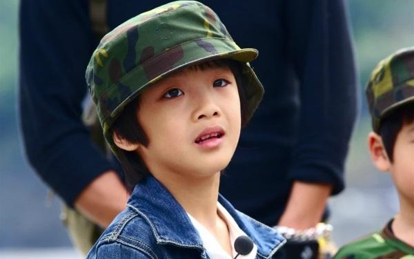 Lão điên của màn ảnh Hong Kong: đi lên từ vai ác, ngồi tù vì ăn trộm, đánh nhau bảo vệ vợ-9