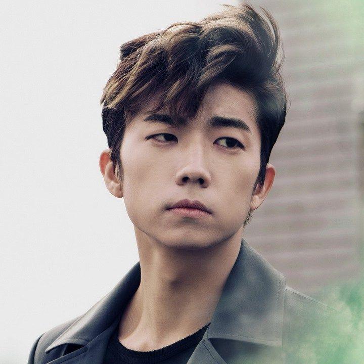 JYP Entertainment thông báo thành viên Wooyoung của 2PM đang chuẩn bị trở lại với một album solo mới. Hiện thời gian cụ thể chưa ấn định.