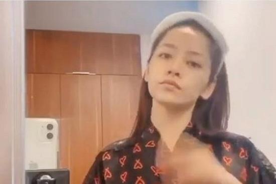 Chỉ trong tích tắc, Chi Pu từ mặt mộc nhợt nhạt hóa cô gái sang chảnh