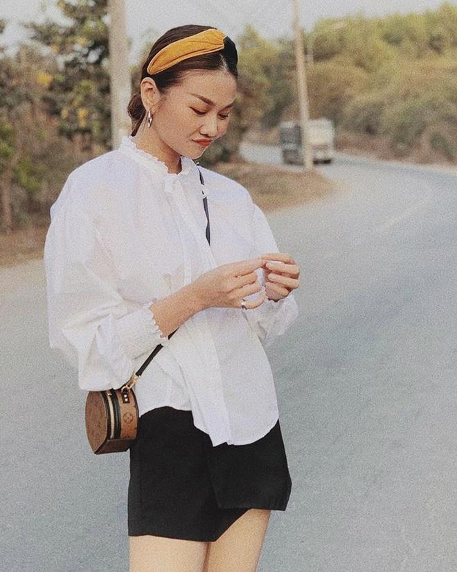 Tăng Thanh Hà, Khánh Linh và cách mặc áo sơ mi trắng đẹp mỗi ngày-1