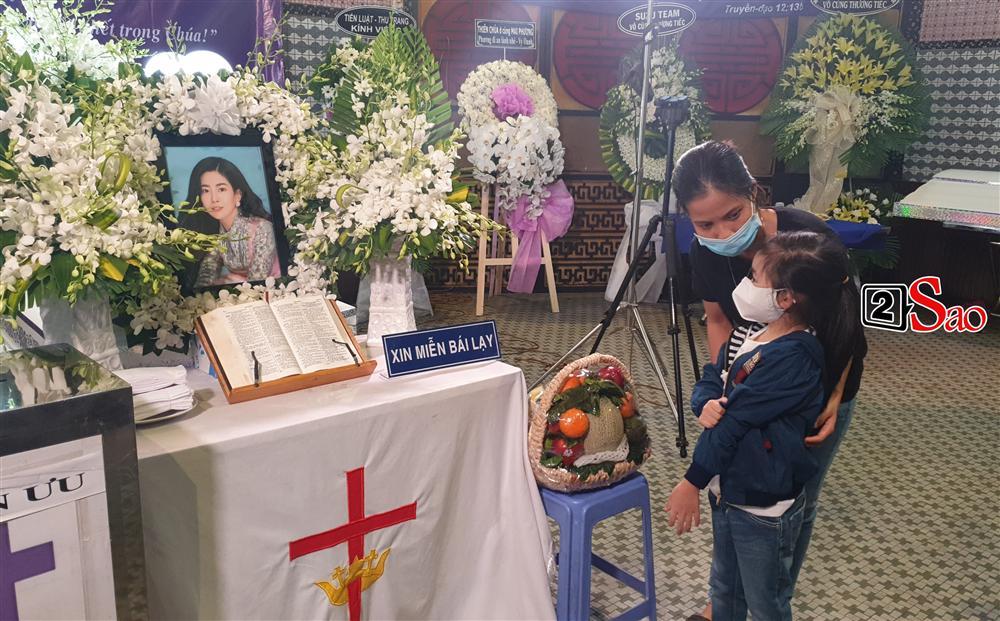 Nhóm bạn thân khẳng định Mai Phương chưa bao giờ muốn gửi con cho bố mẹ nuôi dưỡng-1