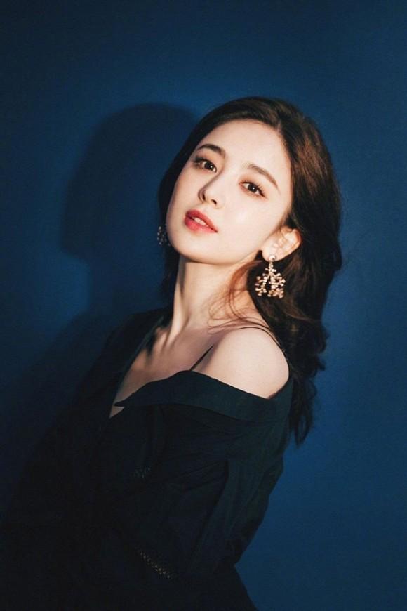 Cổ Lực Na Trát đẹp xuất sắc trong loạt hình chưa qua chỉnh sửa, không hổ danh tiểu hoa đán hàng đầu Hoa ngữ-4