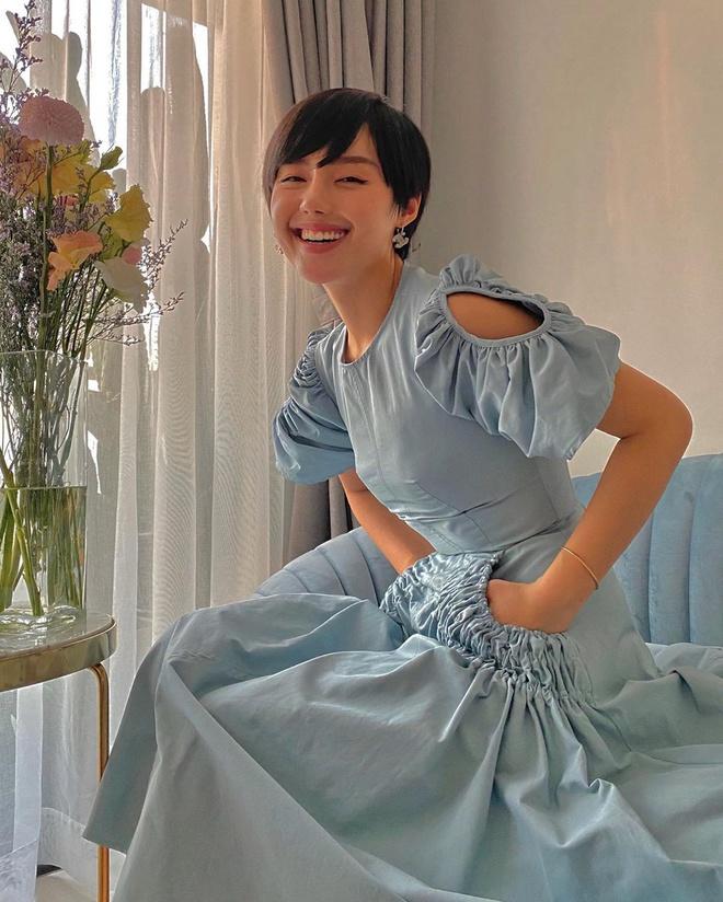 Ở nhà tránh dịch, Chi Pu khoe hình cũ, Khánh Linh sống ảo tại gia-4