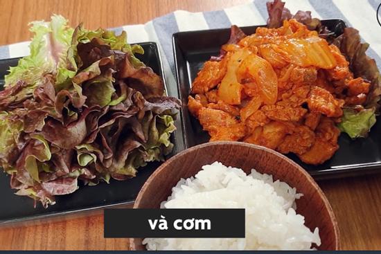 Thịt lợn xào kim chi, món ngon hấp dẫn cho tín đồ ăn cay