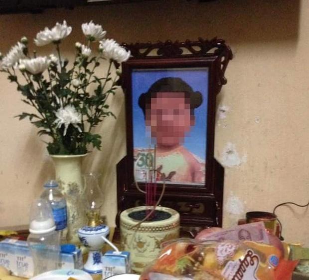 Nghi án bé gái 3 tuổi ở Hà Nội chết thương tâm do bị mẹ đẻ và bố dượng bạo hành như thời trung cổ-2