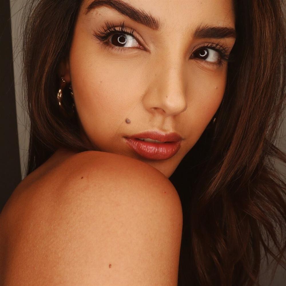 Bản tin Hoa hậu Hoàn vũ 1/4: Nụ cười HHen Niê lệch chuẩn nhất top 5-9