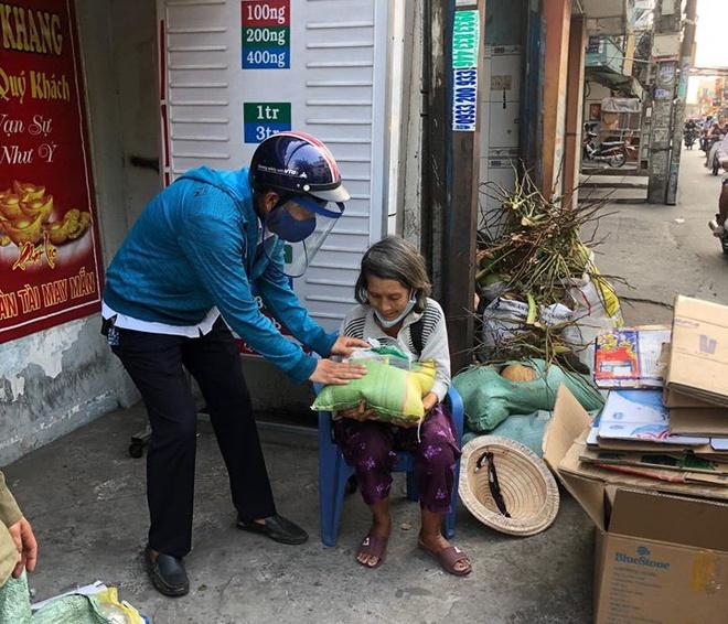 Tuấn Hưng hát miễn phí để ủng hộ các y bác sĩ-2