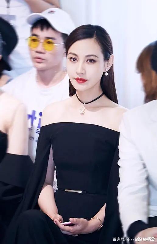 Phiên bản nâng cấp của Angela Baby: Lấy chồng kém sắc, gương mặt thẩm mỹ khác lạ ở tuổi 40-2