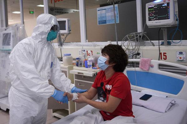 Việt Nam có thêm 6 ca mắc Covid-19, nâng tổng số lên 233, trong đó có 1 nhân viên Cty Trường Sinh-3