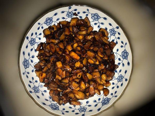 Ăn nhiều thịt ngán ngấy, vợ đảm làm ngay món ăn thanh mát từ cải bó xôi-2