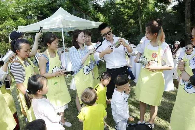 Huỳnh Hiểu Minh dùng phần lớn gia tài triệu USD làm gì?-4