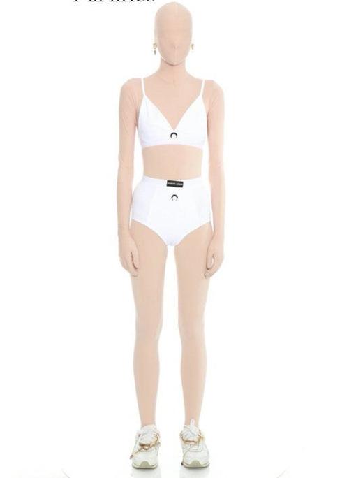 Stylist ITZY gây bức xúc khi cắt quần lót cho Ryu Jin mặc-3