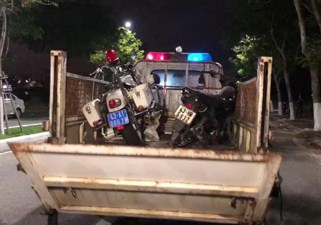 Nhật ký gửi 2 chiến sĩ CSGT hy sinh khi truy đuổi nhóm đua xe: Cả tháng kiệt sức chống Covid-19, nay các anh lại ra đi...-2