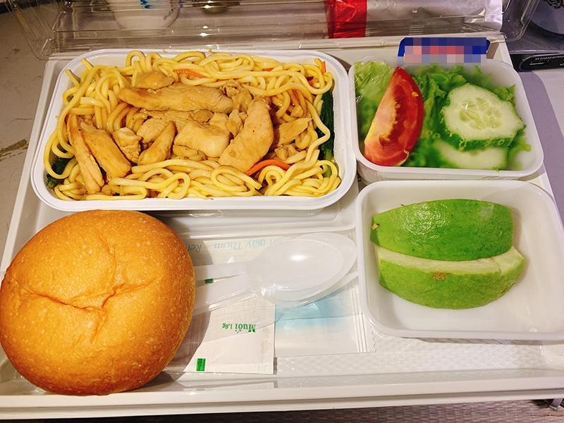 Cận cảnh cơm cách li: Đảm bảo dinh dưỡng, đẹp mắt lại đáng yêu hết sẩy-1