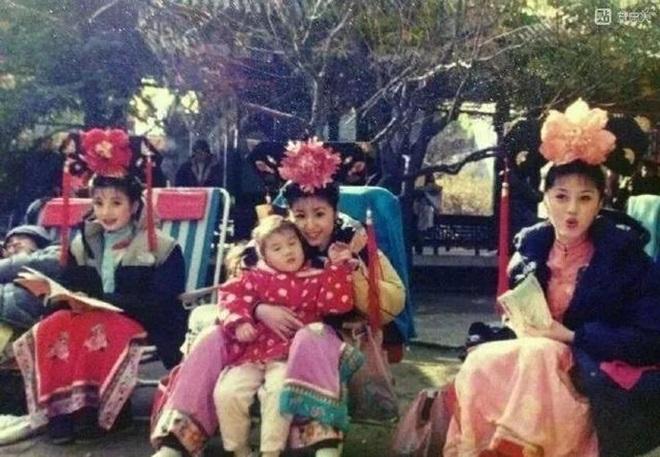 Hoàn châu cách cách tiết lộ mức cát-xê khó ngờ sau 21 năm lên sóng-3