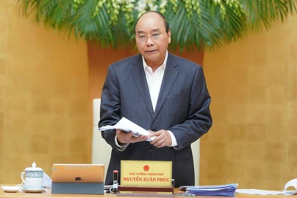 Nữ Việt kiều Pháp nắm chặt tay tạm biệt chiến sĩ khu cách ly ở Hà Nội-20