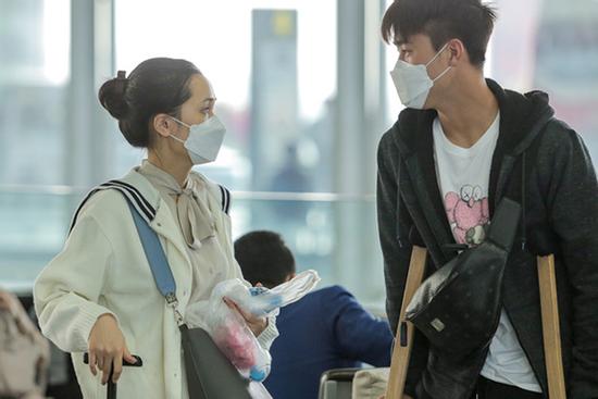 Duy Mạnh phải đi xét nghiệm Covid-19 trước khi xuống PVF tập hồi phục chấn thương