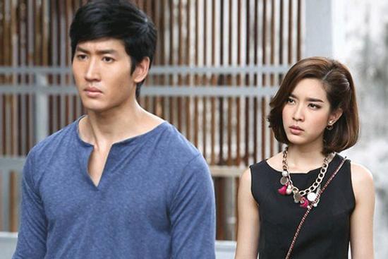 Cho bố mẹ chồng ở quê lên ngủ ở phòng ăn, tôi thẫn thờ nhìn thứ ông bà để lại