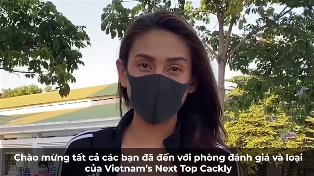 Võ Hoàng Yến chính thức rời khu cách ly, làm clip đánh giá và loại drama hệt cuộc thi Next Top-1