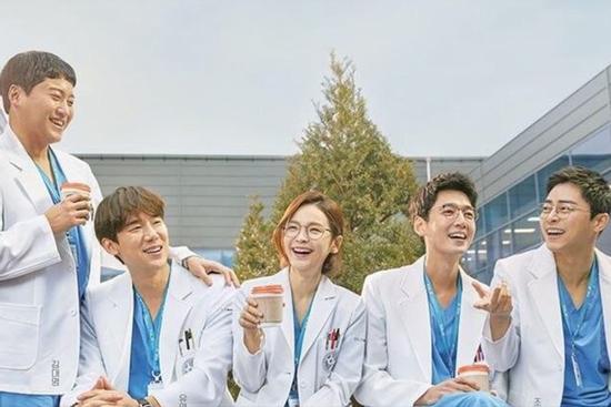 'Chuyện đời bác sĩ' - cuộc chiến giành giật sự sống đầy cảm động