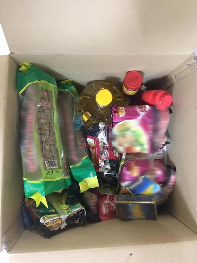 Dân mạng đua nhau khoe hậu quả vì tích trữ thực phẩm mùa dịch, đáng chú ý nhất là một món đồ nhà nào cũng trữ giống nhau-5