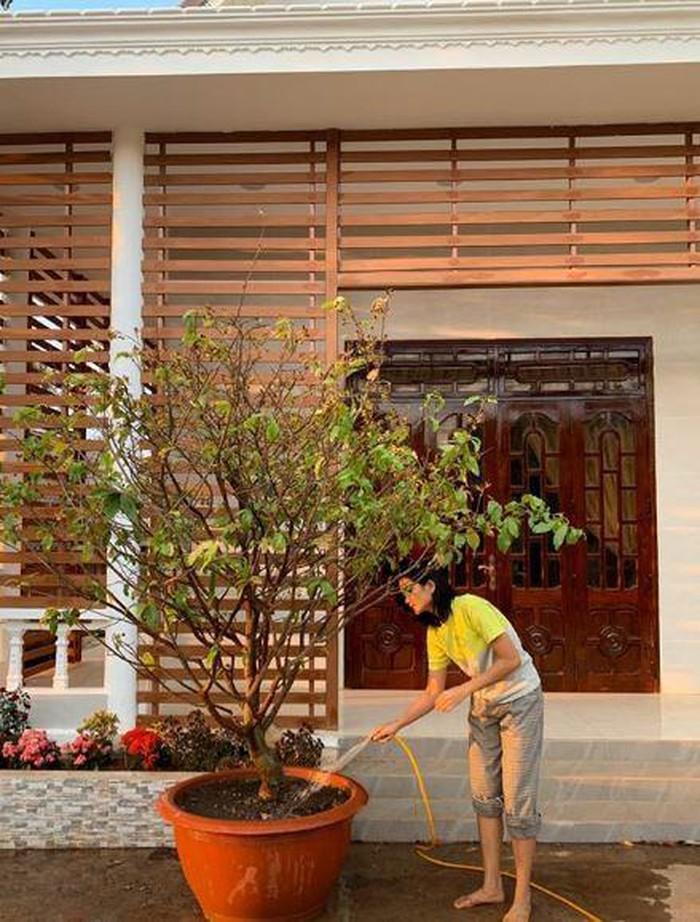 Thực hư hoa hậu HHen Niê lấy chồng sau khi xây xong nhà mới cho bố mẹ-1