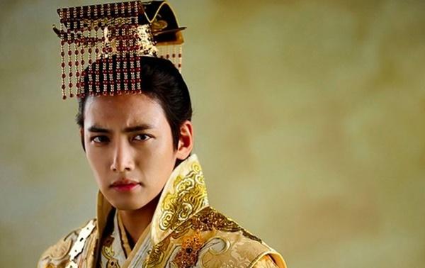 Những ông vua, thái tử khiến phái đẹp mê mẩn của truyền hình Hàn Quốc-3
