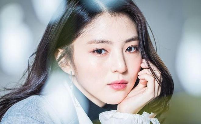 Nàng ‘tiểu Song Hye Kyo’ và vai gái hư giật chồng ở phim 19+-1