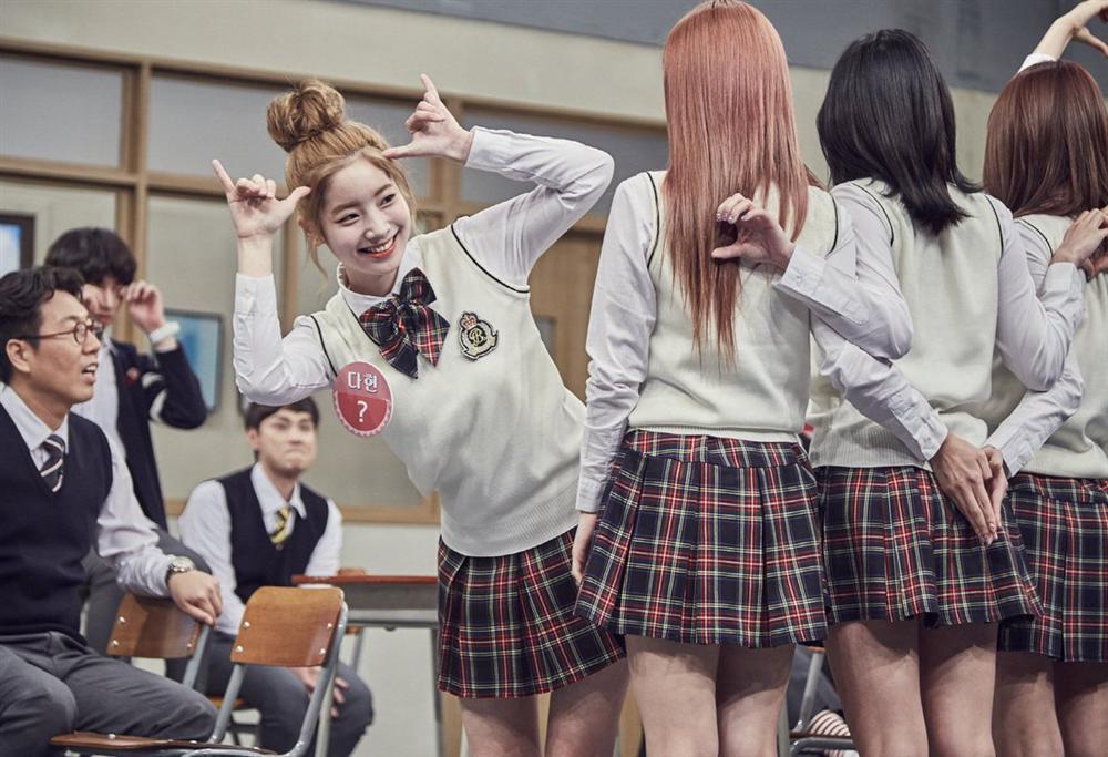 Style nữ sinh khác biệt của Twice, Red Velvet và BlackPink-2