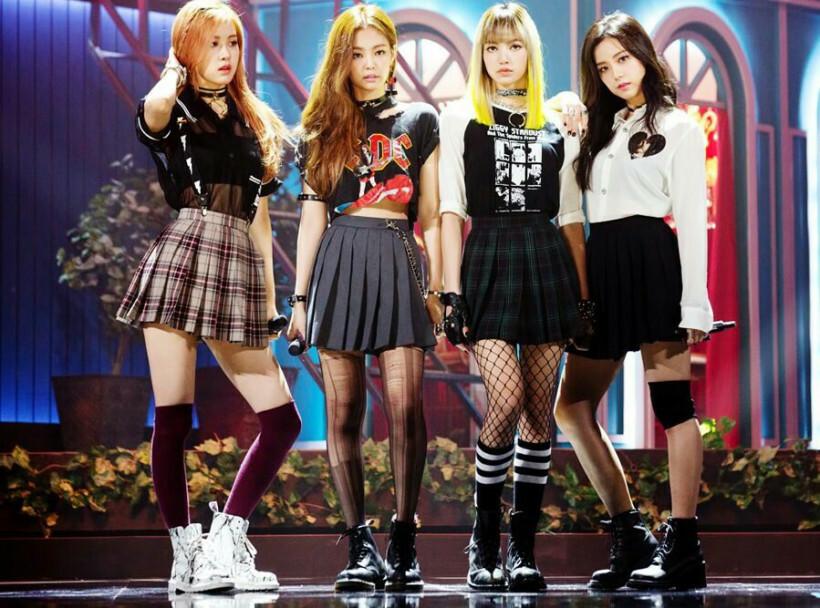 Style nữ sinh khác biệt của Twice, Red Velvet và BlackPink-9