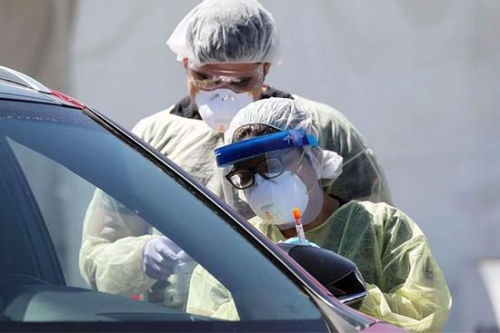 Dịch Covid-19 ở Việt Nam: Số ca nghi nhiễm giảm thêm gần 600, số phải cách ly chỉ còn 67.273 người