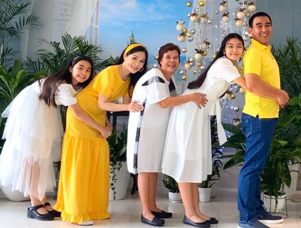 Quyền Linh khoe chiều cao vượt trội và nhan sắc như hoa hậu của con gái 14 tuổi-8