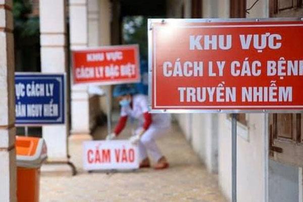 Hà Nội: Lại có thêm 1 người dương tính với Covid-19 sau 23 ngày đến khám ở BV Bạch Mai-2