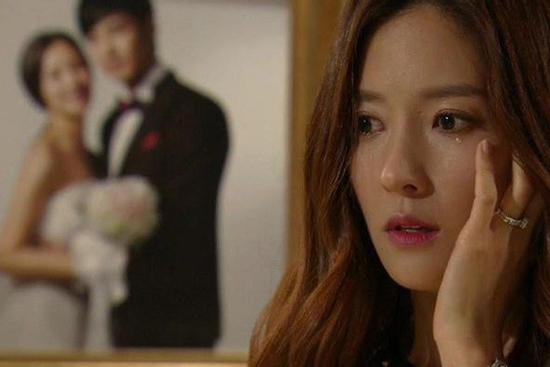 Hốt hoảng khi chồng đưa ra đề nghị tha thiết muốn vợ đi ngoại tình và sự thật đau đớn phía sau