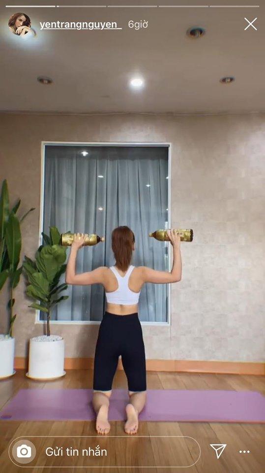 Cả loạt bài tập sáng tạo vô biên của sao Việt khi tránh dịch ở nhà, có người còn khoe cơ bụng số 11 thấy mà thèm-12