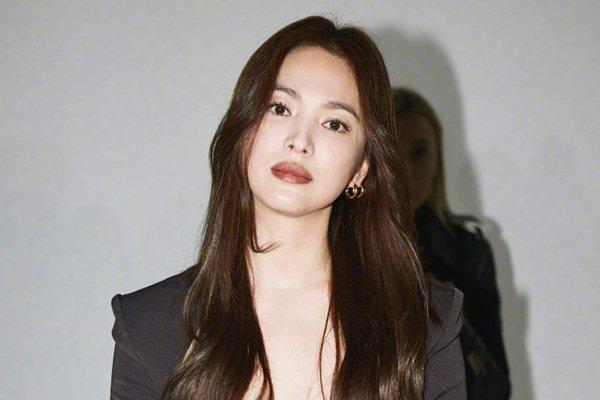 Trọn bộ ảnh Song Hye Kyo trên tạp chí, ngắm xong không còn ai dám chê kém sắc-13