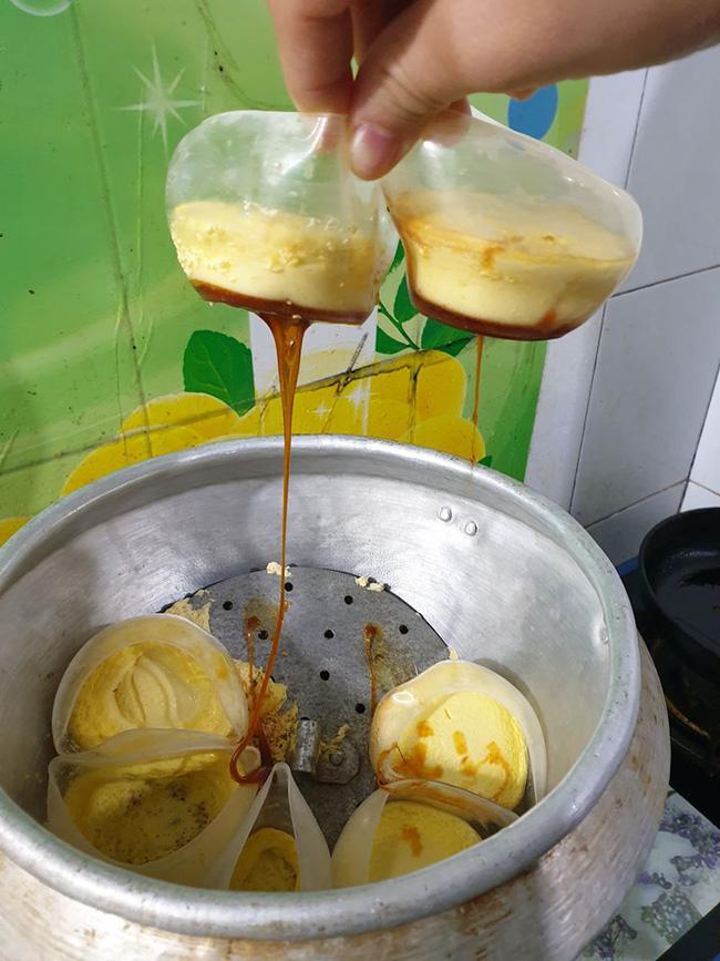 Lần đầu trổ tài làm bánh Flan, cô gái gục ngã ngay khi nhìn thấy kết quả-3