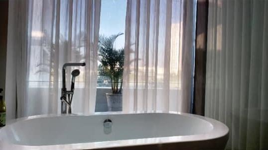 Cuộc sống sang chảnh của Quốc Trường trong biệt thự 25 tỷ tại Cần Thơ-5