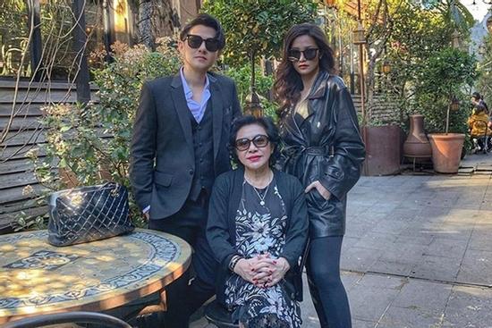 Lần hiếm hoi nàng dâu mới Đông Nhi xuất hiện bên mẹ chồng quyền lực