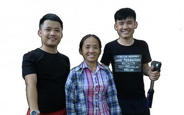 Bà Tân Vlog tập tành chơi Facebook, nhan sắc con gái út chiếm sóng của mẹ nhờ xinh đẹp-4