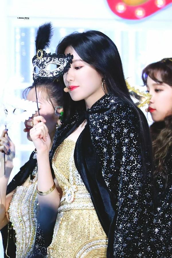 8 visual Kpop được ví Nữ thần sắc đẹp Freya tái sinh-7